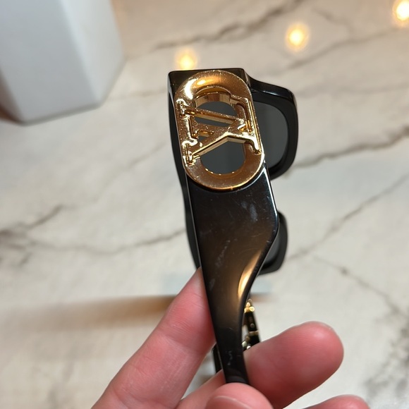 LV Link Square Sunglasses - Picture 15 of 17